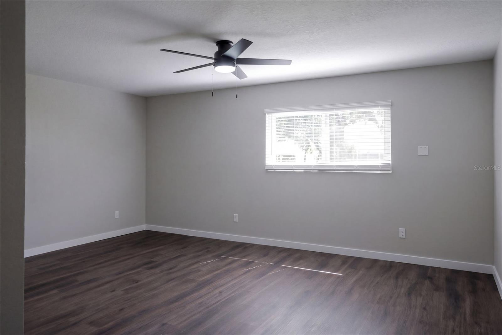 24 W GARDEN AVENUE, Winter Garden, FL 34787