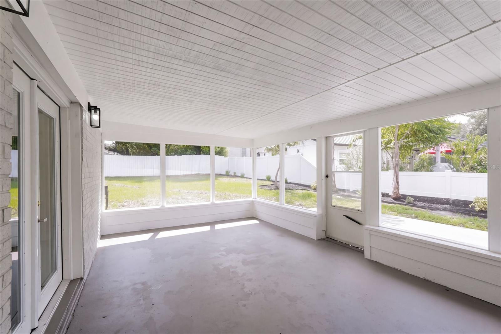 24 W GARDEN AVENUE, Winter Garden, FL 34787