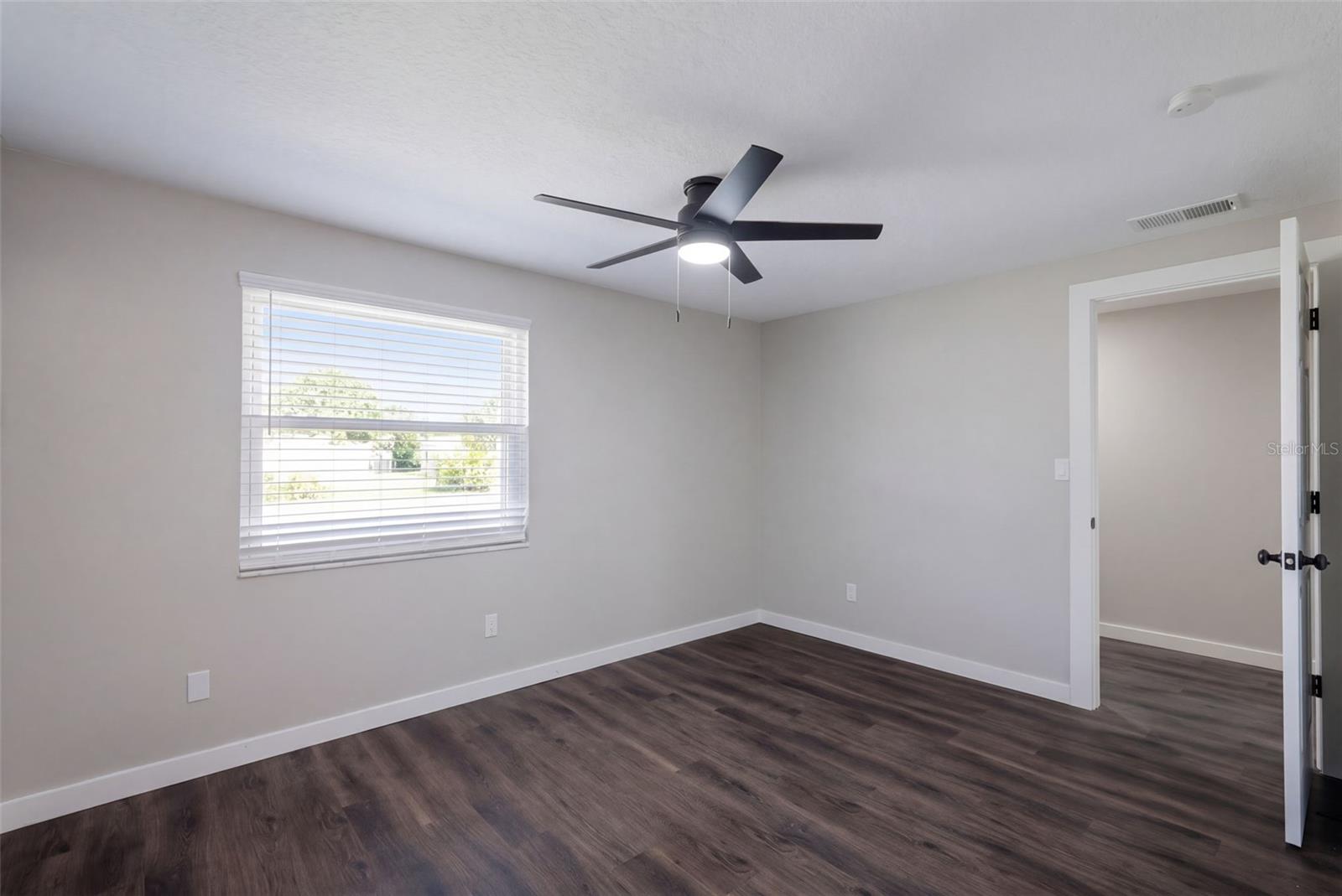 24 W GARDEN AVENUE, Winter Garden, FL 34787