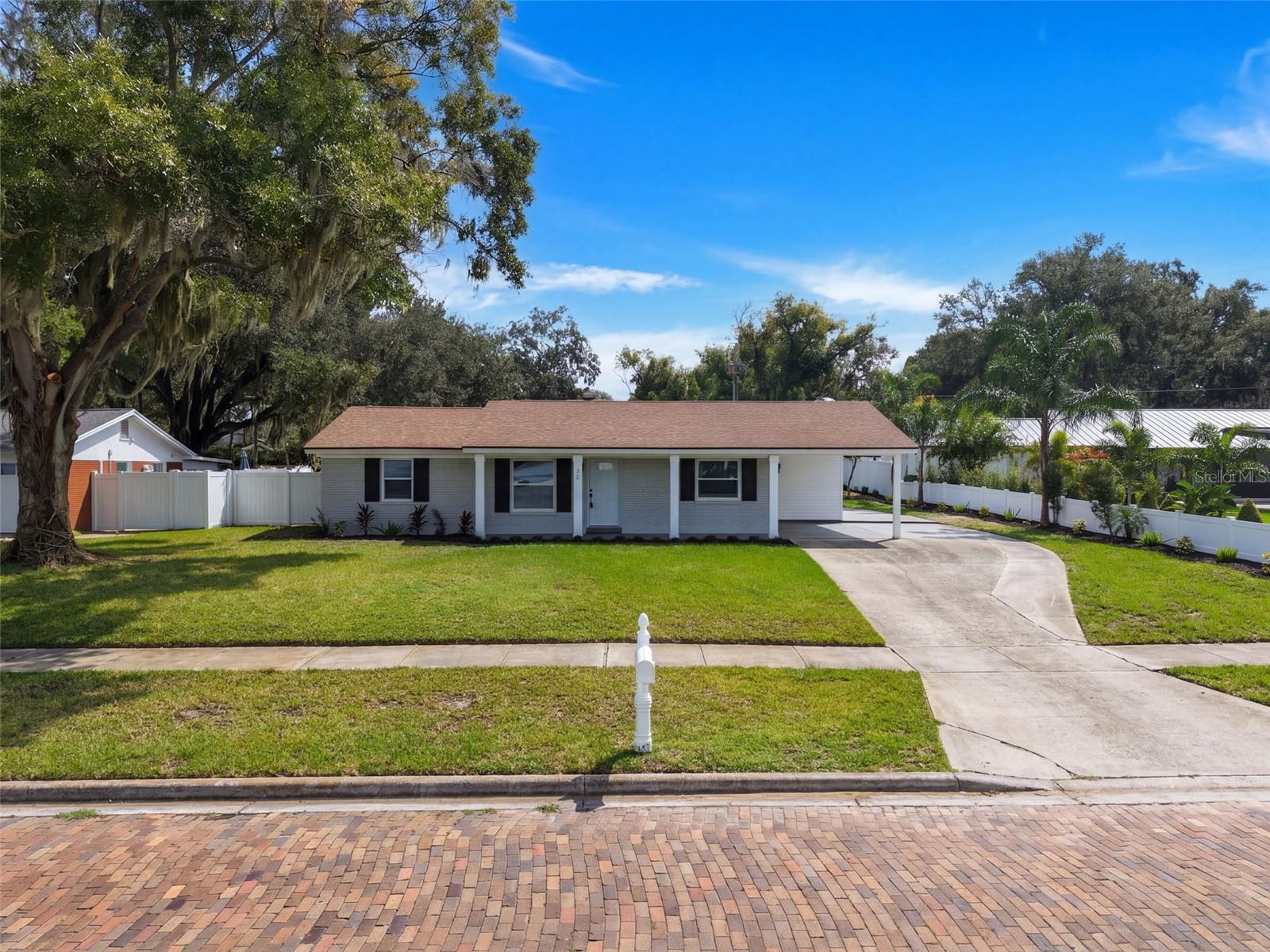 24 W GARDEN AVENUE, Winter Garden, FL 34787