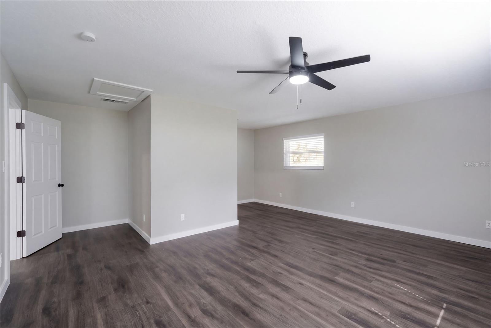 24 W GARDEN AVENUE, Winter Garden, FL 34787