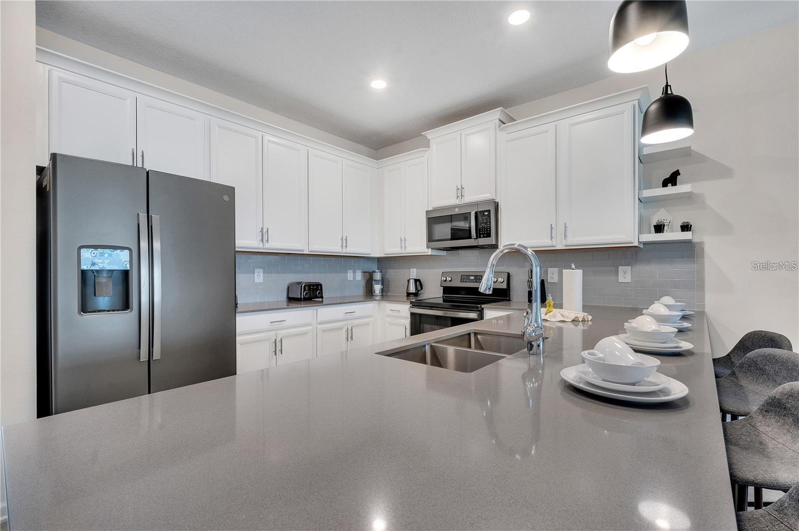 8889 CABOT CLIFFS DRIVE, #104, Davenport, FL 33896 8889 CABOT CLIFFS DRIVE, #104, Davenport, FL 33896