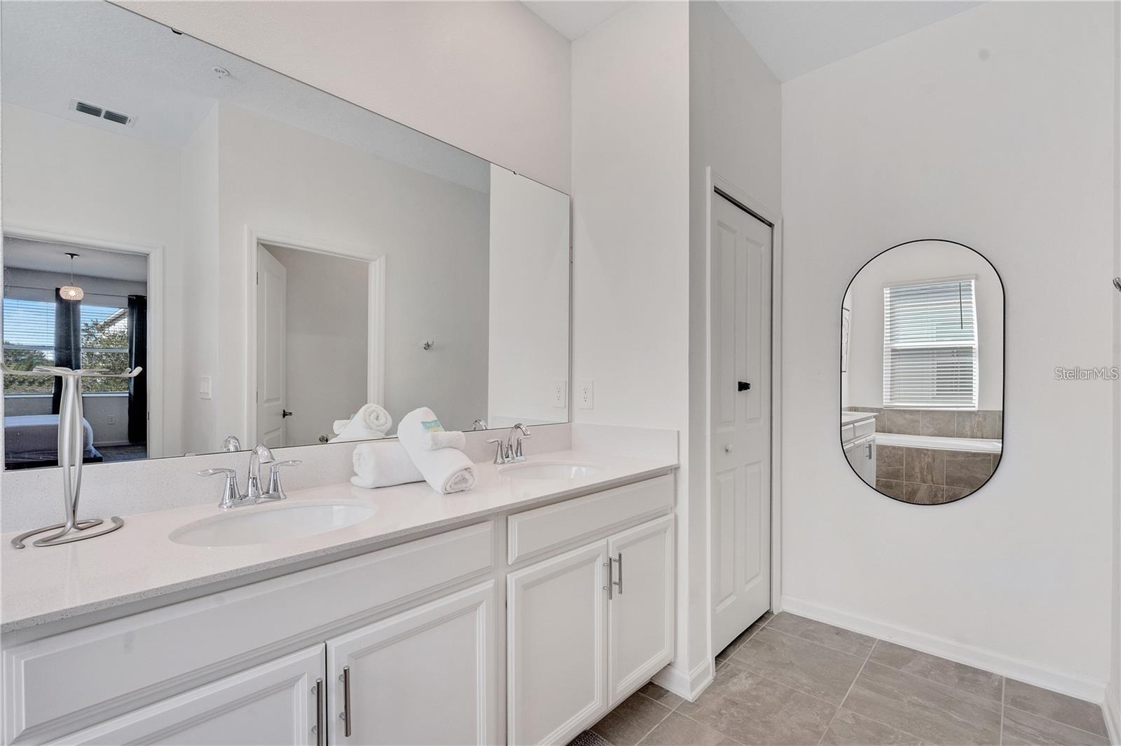 8889 CABOT CLIFFS DRIVE, #104, Davenport, FL 33896