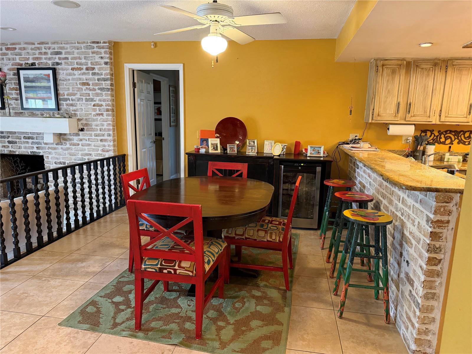 Breakfast area