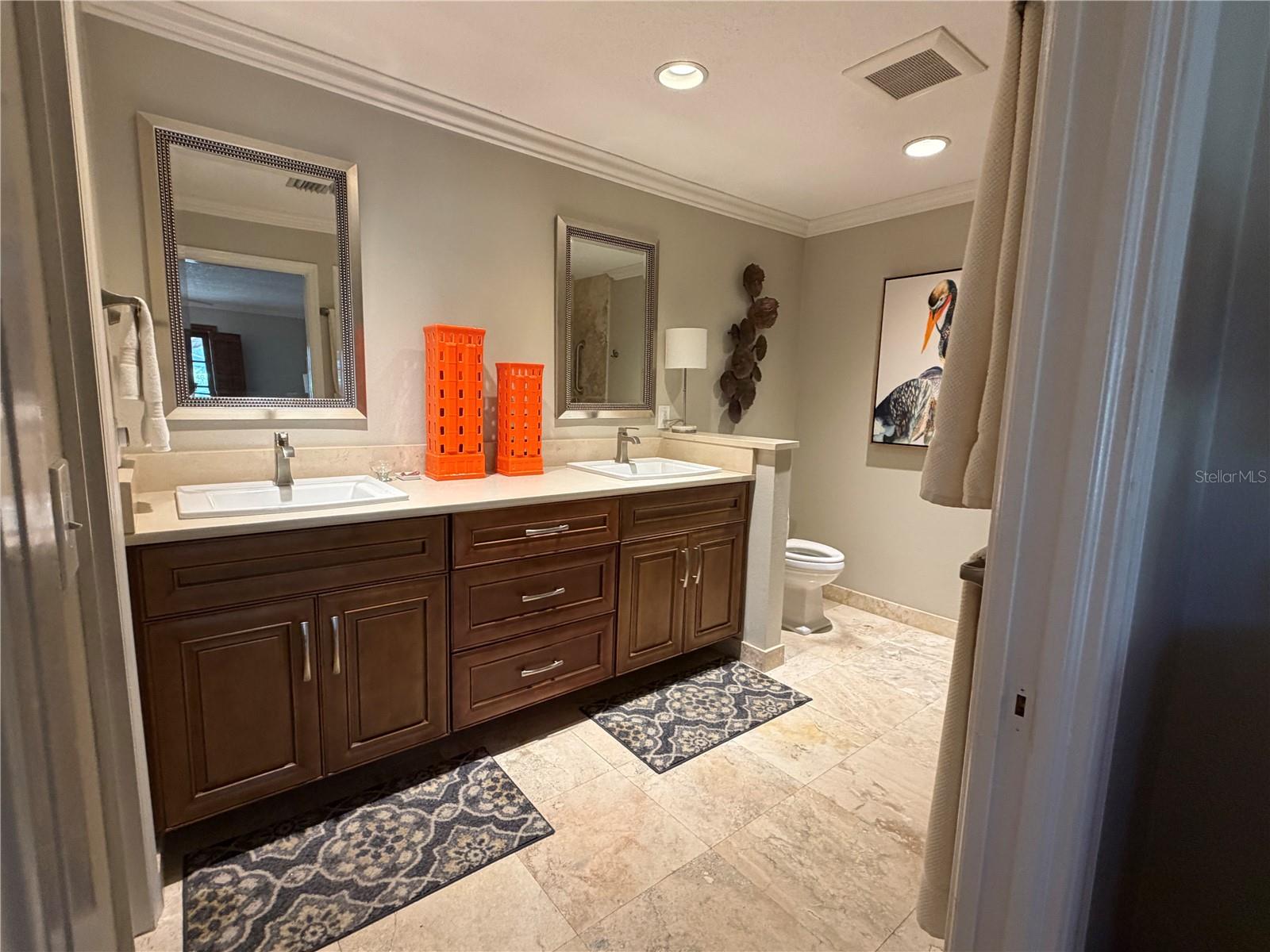 Primary bath