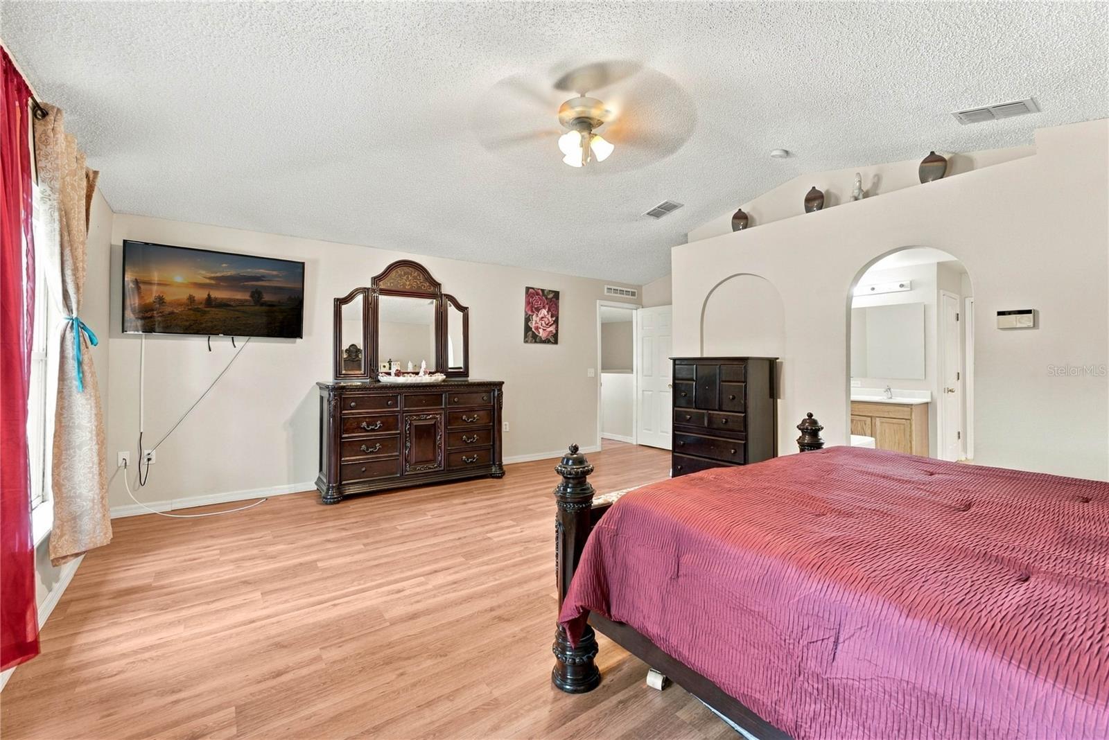 2818 SHEILA DRIVE, Apopka, FL 32712