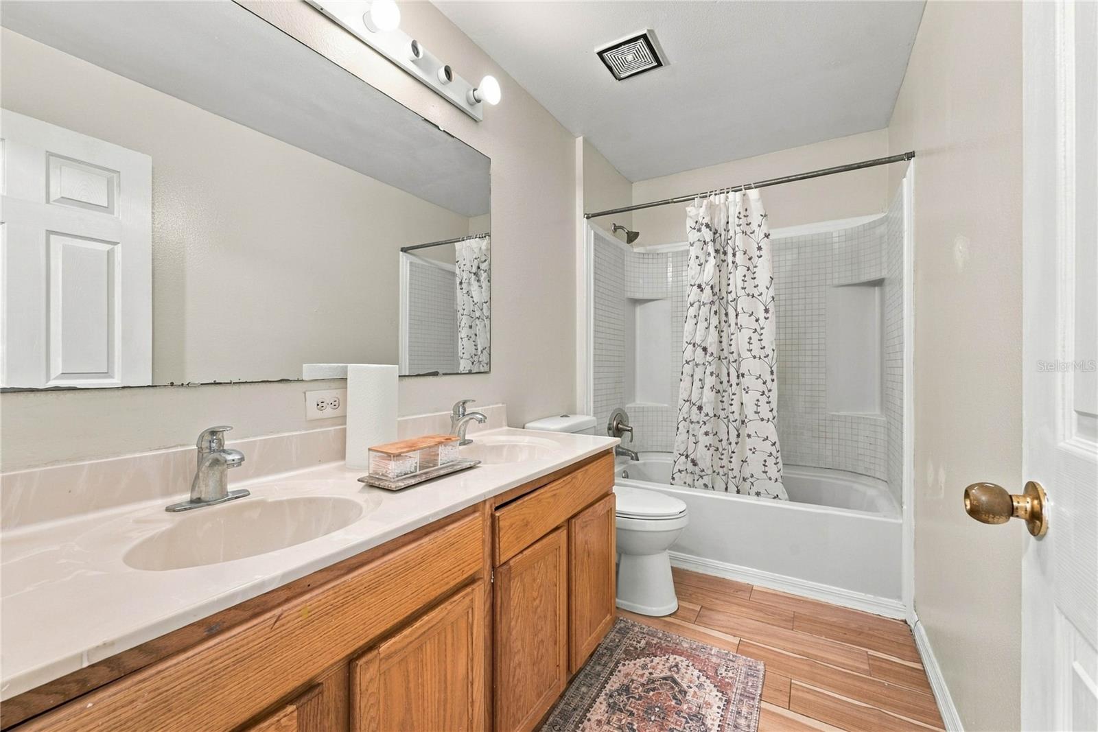 2818 SHEILA DRIVE, Apopka, FL 32712