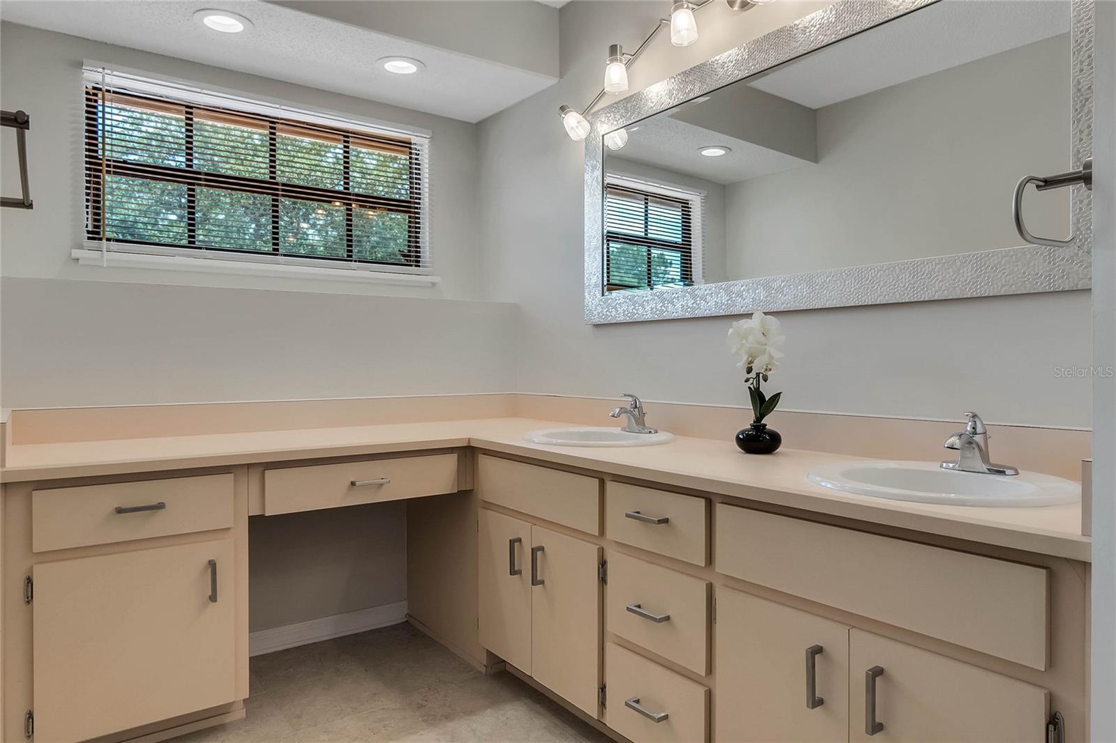 Spacious double vanity in the primary bathroom