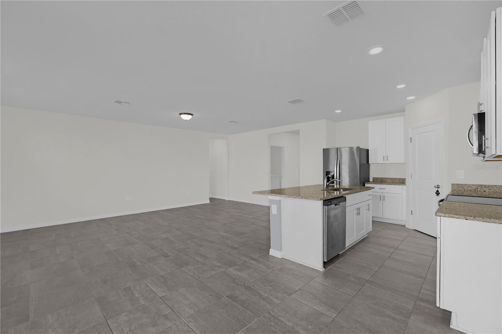 1329 OAK VALLEY DRIVE, Auburndale, FL 33823