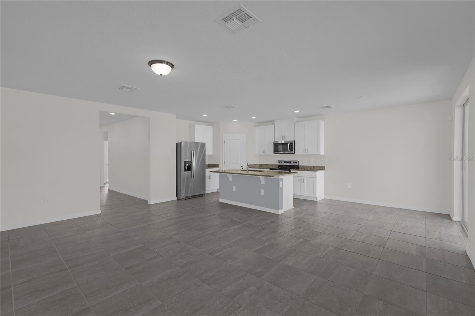 1329 OAK VALLEY DRIVE, Auburndale, FL 33823 1329 OAK VALLEY DRIVE, Auburndale, FL 33823