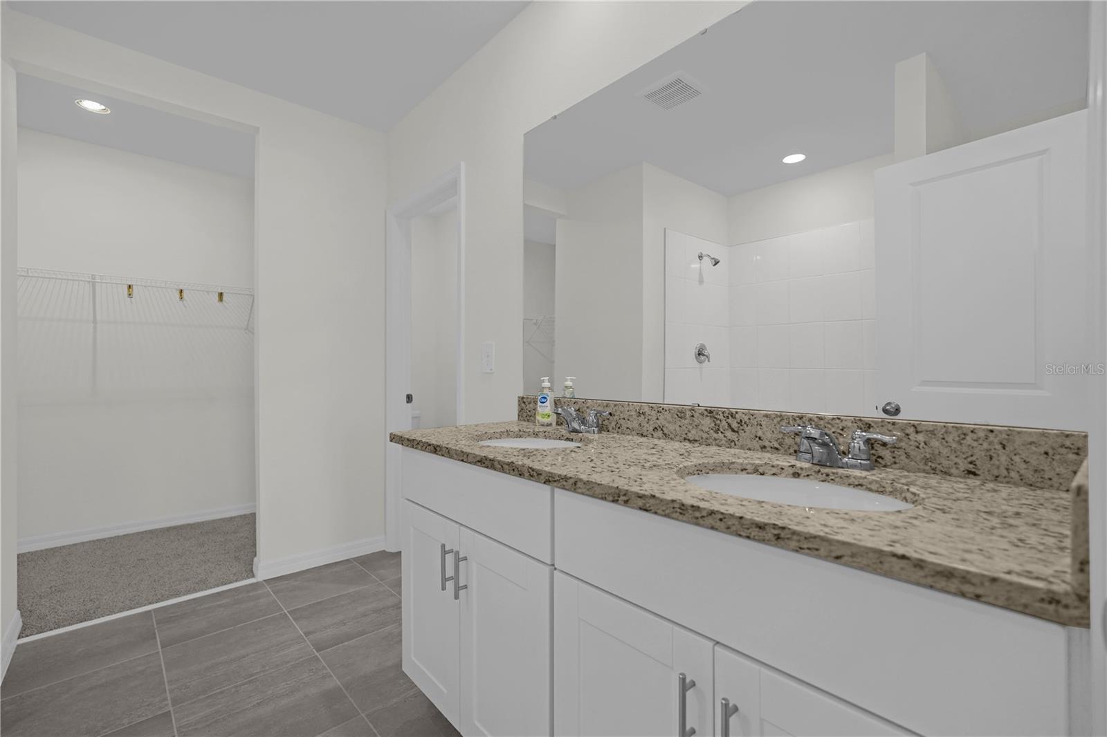 1329 OAK VALLEY DRIVE, Auburndale, FL 33823