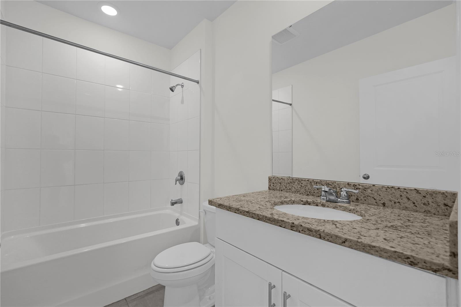 1329 OAK VALLEY DRIVE, Auburndale, FL 33823