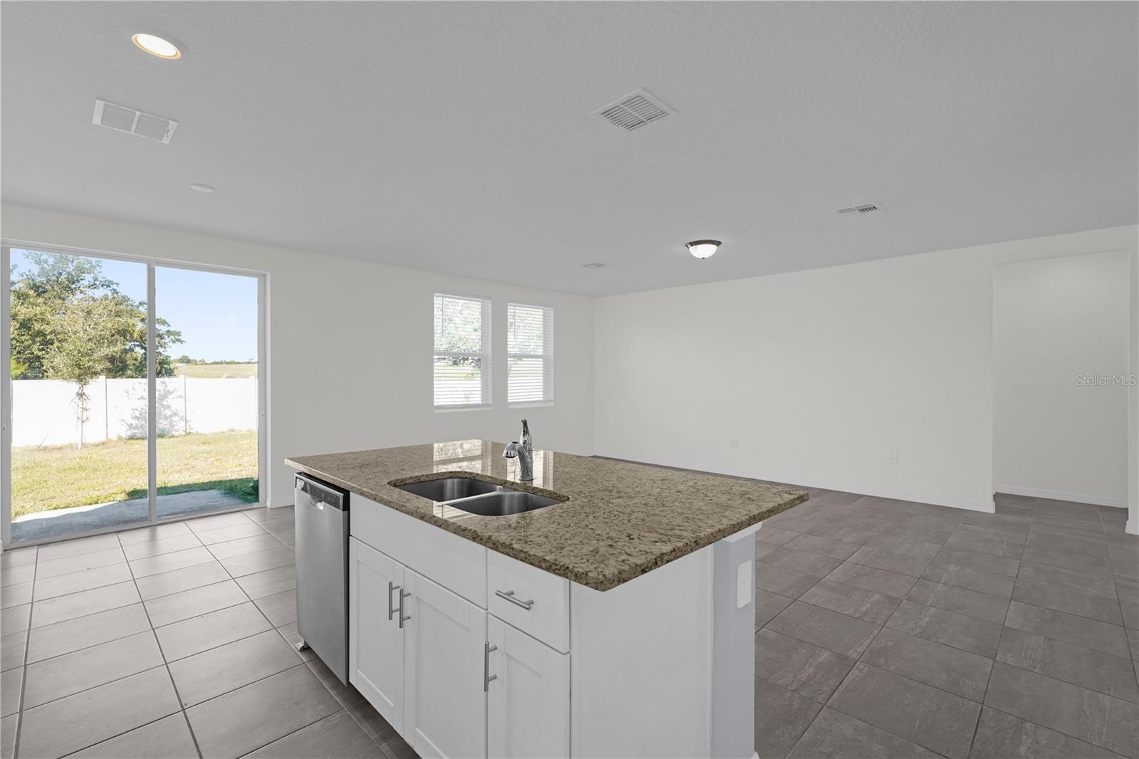 1329 OAK VALLEY DRIVE, Auburndale, FL 33823 1329 OAK VALLEY DRIVE, Auburndale, FL 33823