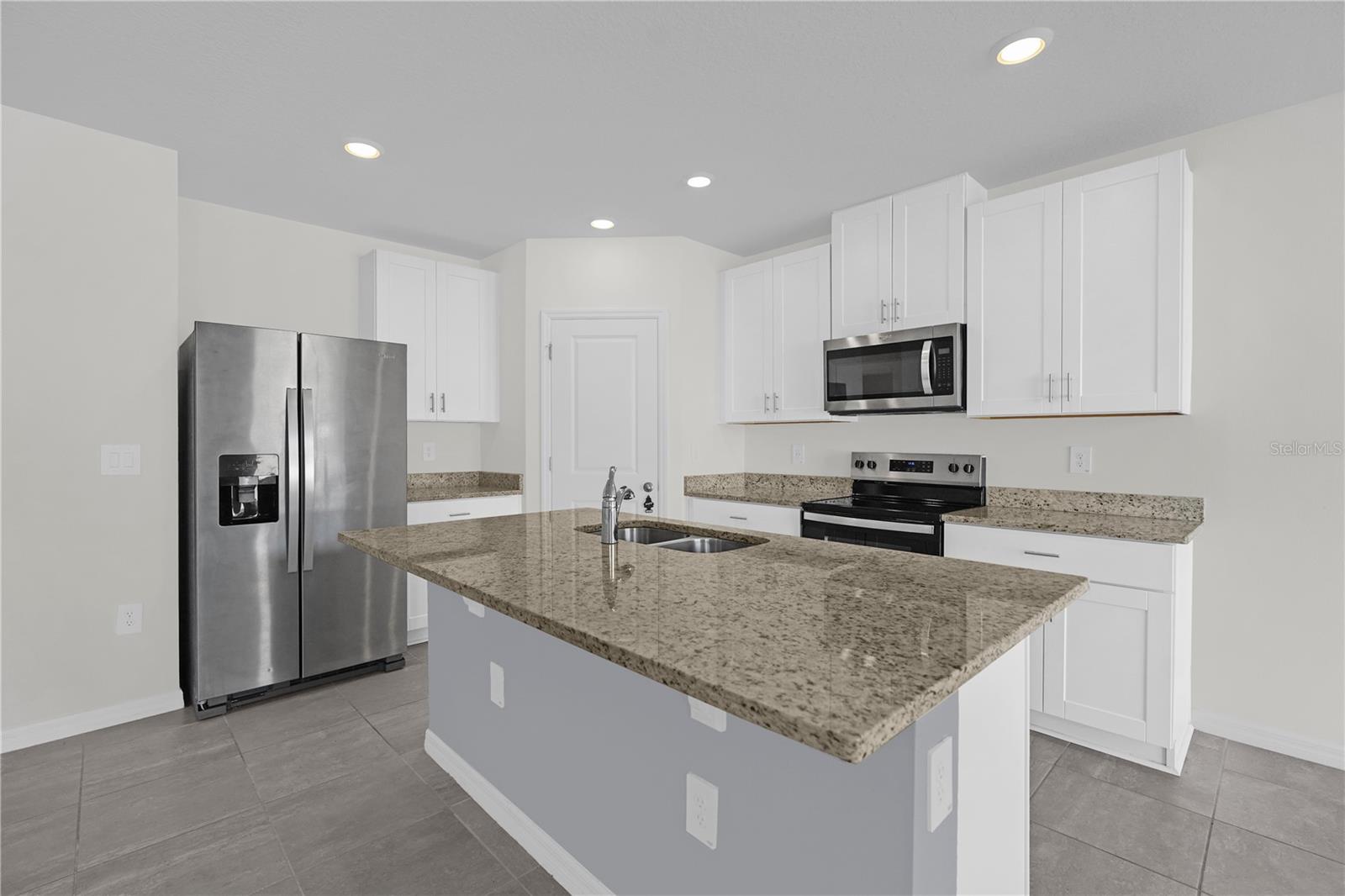 1329 OAK VALLEY DRIVE, Auburndale, FL 33823