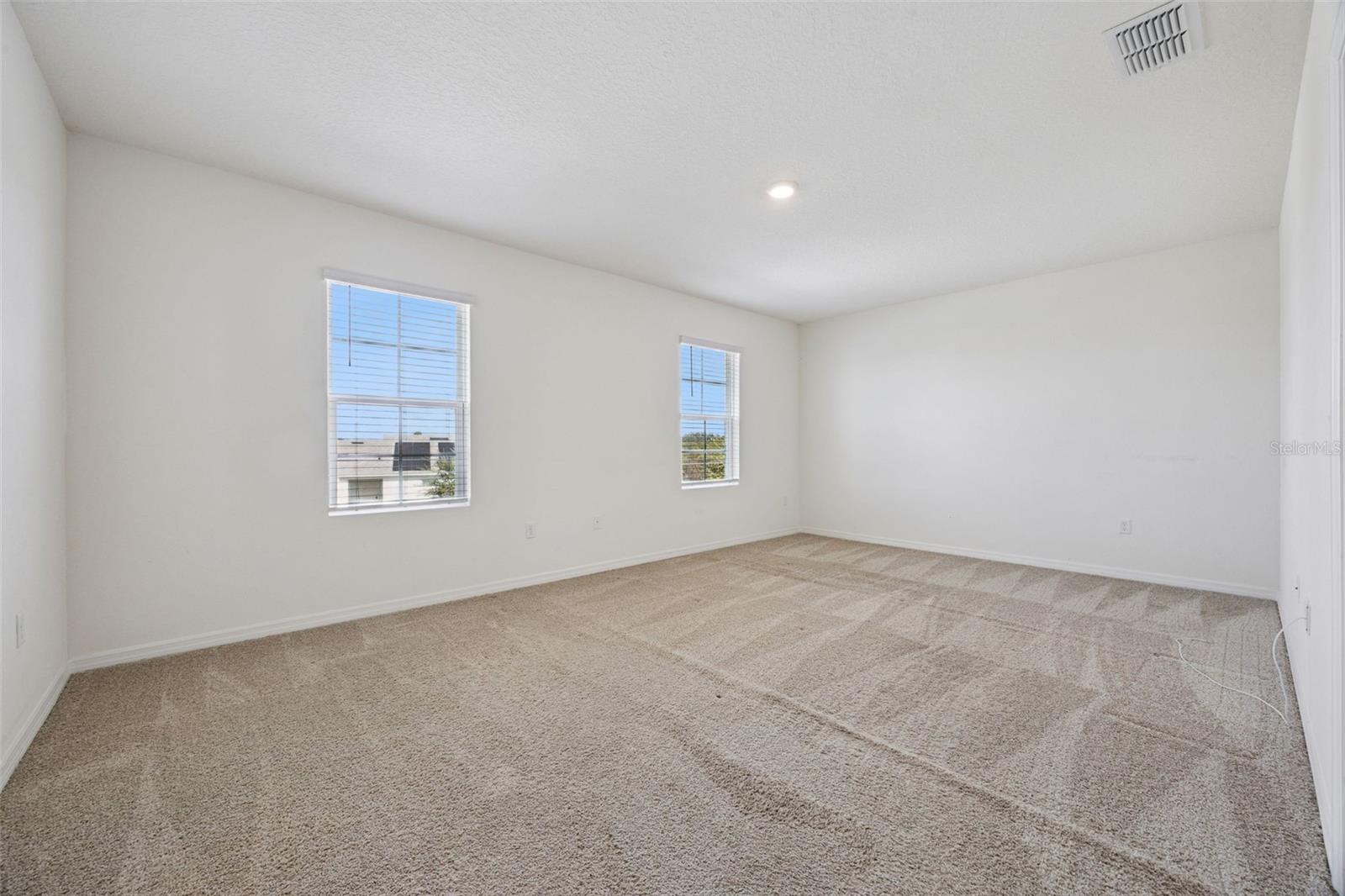 1104 FOX PATH, Davenport, FL 33837