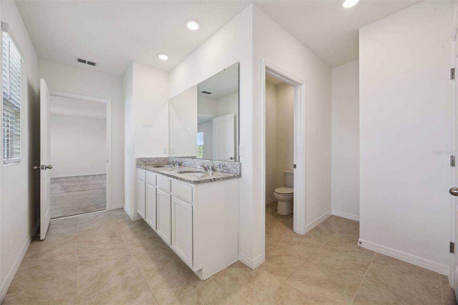 1104 FOX PATH, Davenport, FL 33837