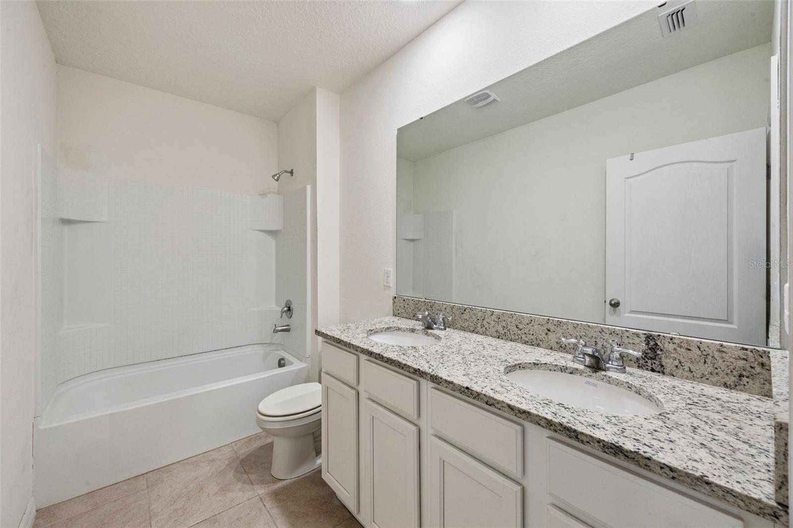 1104 FOX PATH, Davenport, FL 33837