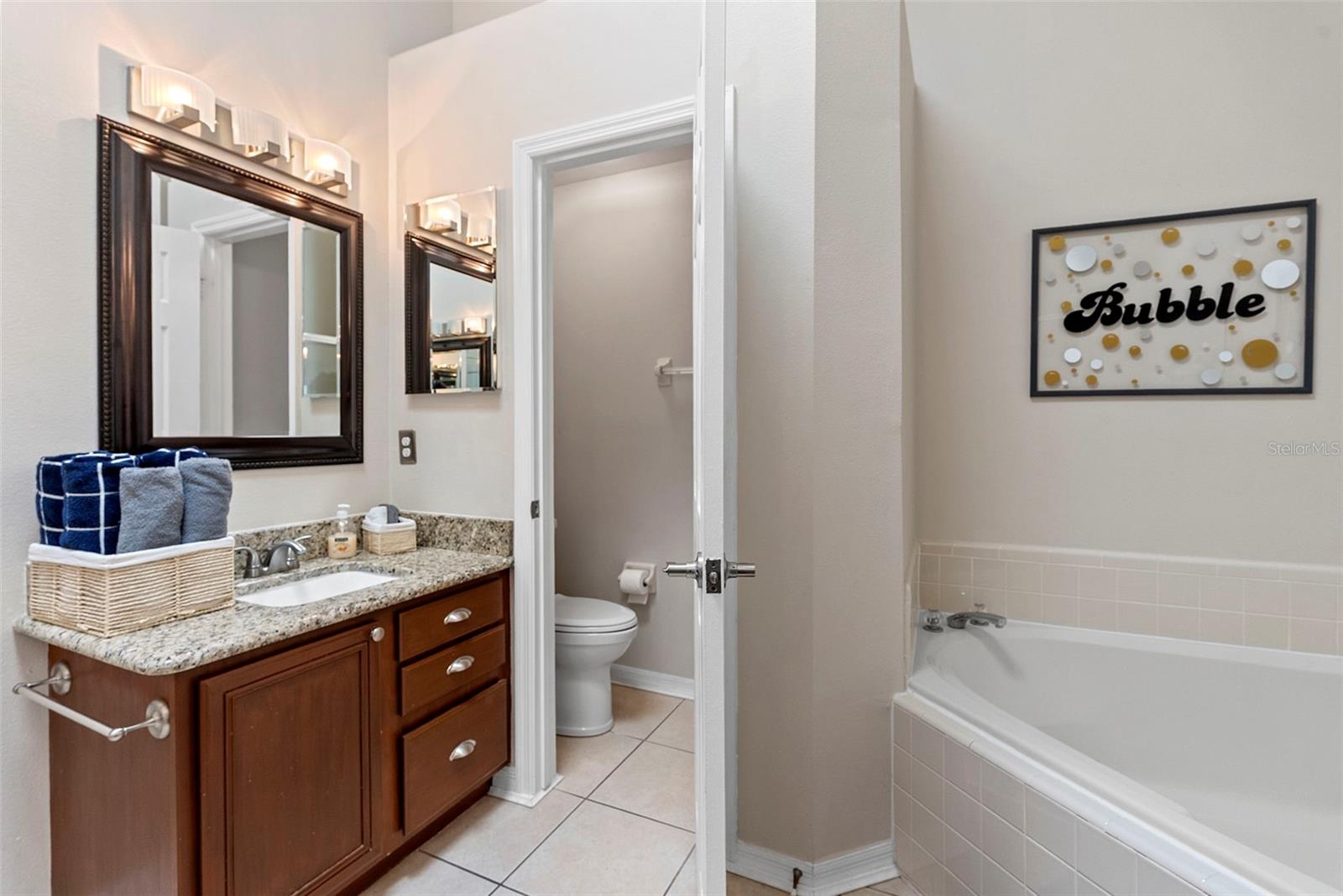 1541 INDIAN OAKS TRAIL, Kissimmee, FL 34747