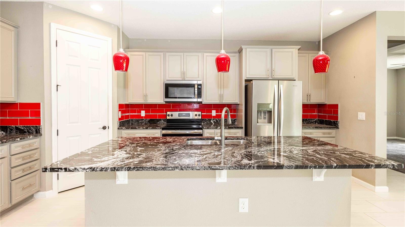 922 SUFFOLK PLACE, Davenport, FL 33896