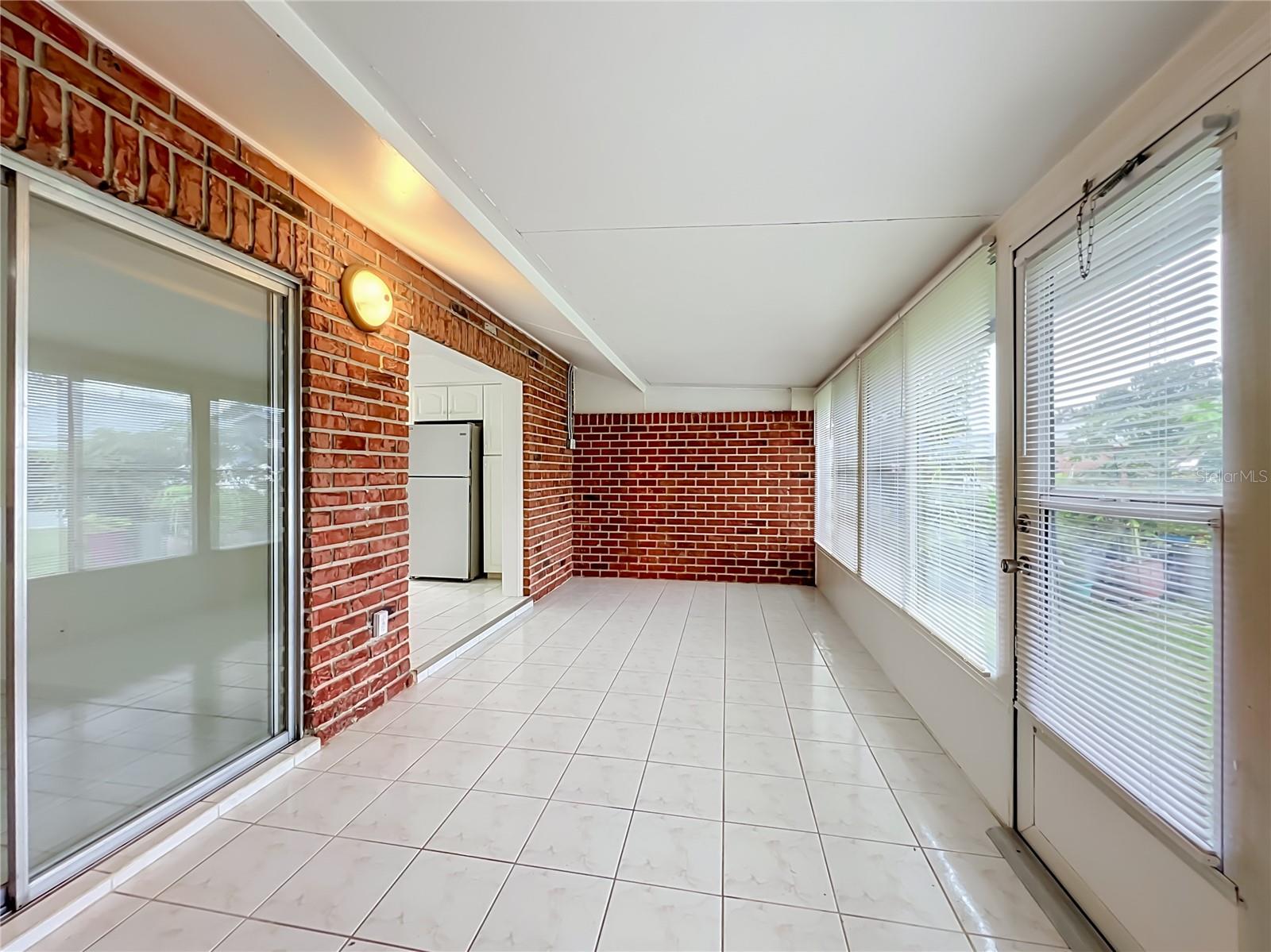 An additional flexible living space perfect for relaxing, entertaining or working from home.