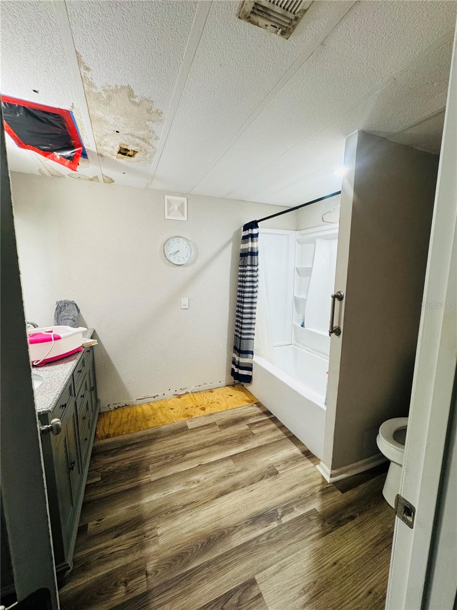Bathroom 2