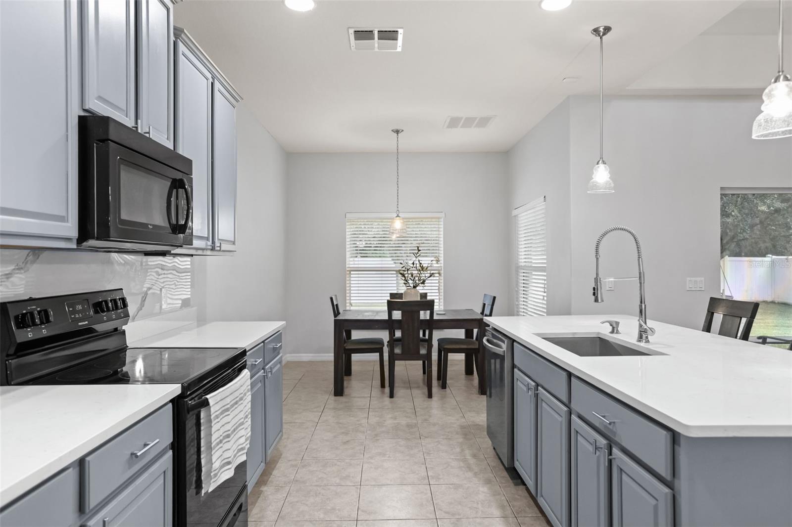9117 OAK COMMONS WAY, Orlando, FL 32832