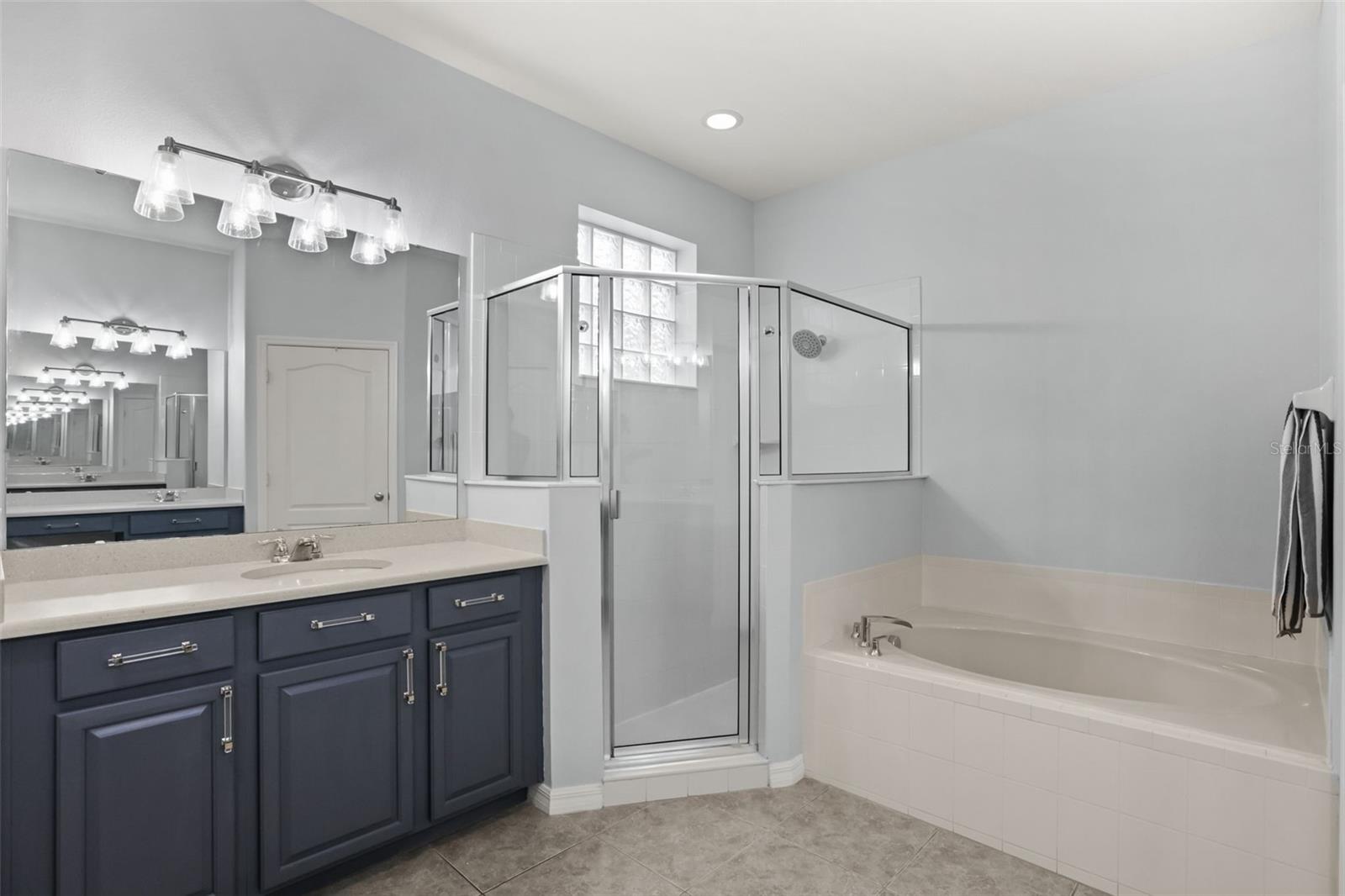 9117 OAK COMMONS WAY, Orlando, FL 32832
