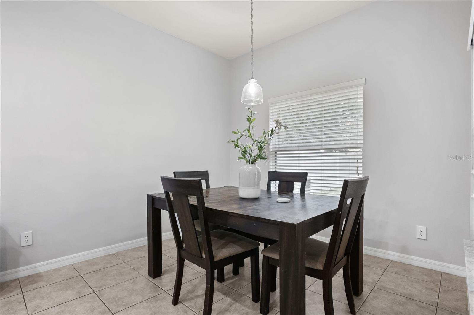 9117 OAK COMMONS WAY, Orlando, FL 32832