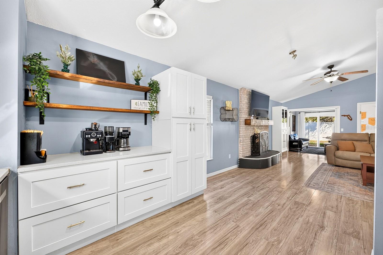 Fresh modern kitchen with a great mix of cabinet and drawer storage.