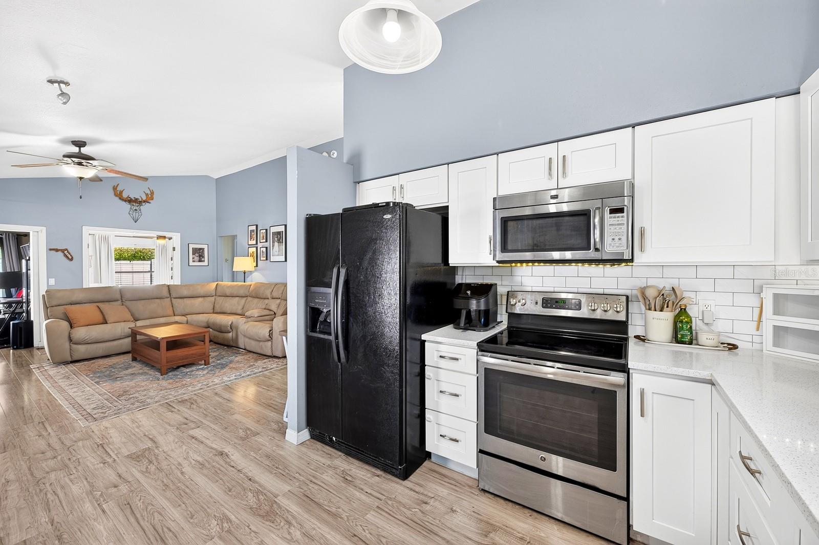 Open Kitchen.