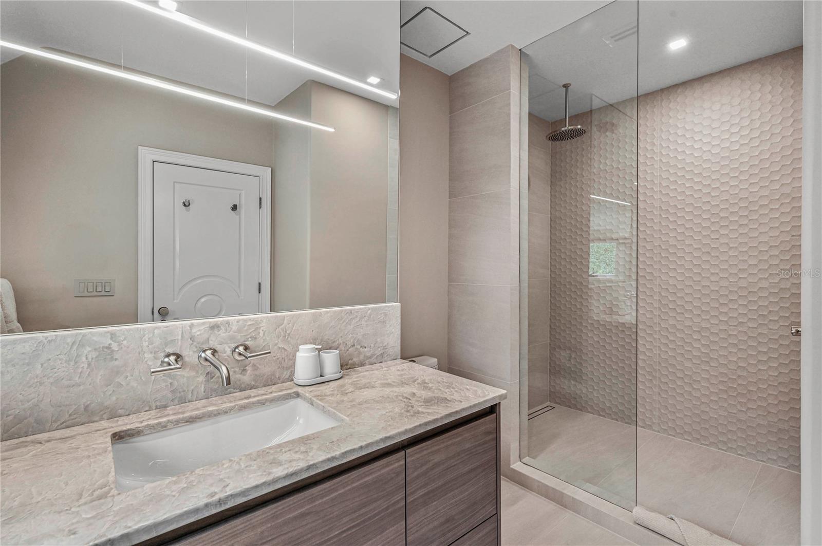 1200 VIA SALERNO, Winter Park, FL 32789