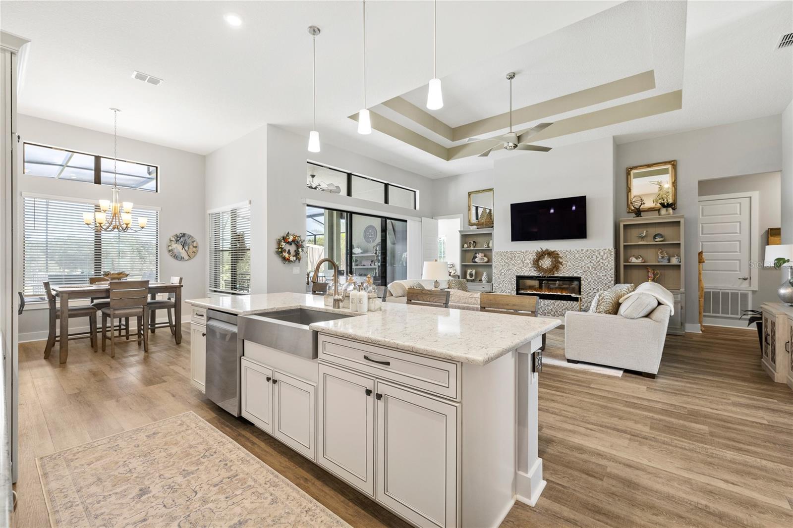 25484 HAWKS RUN LANE, Sorrento, FL 32776