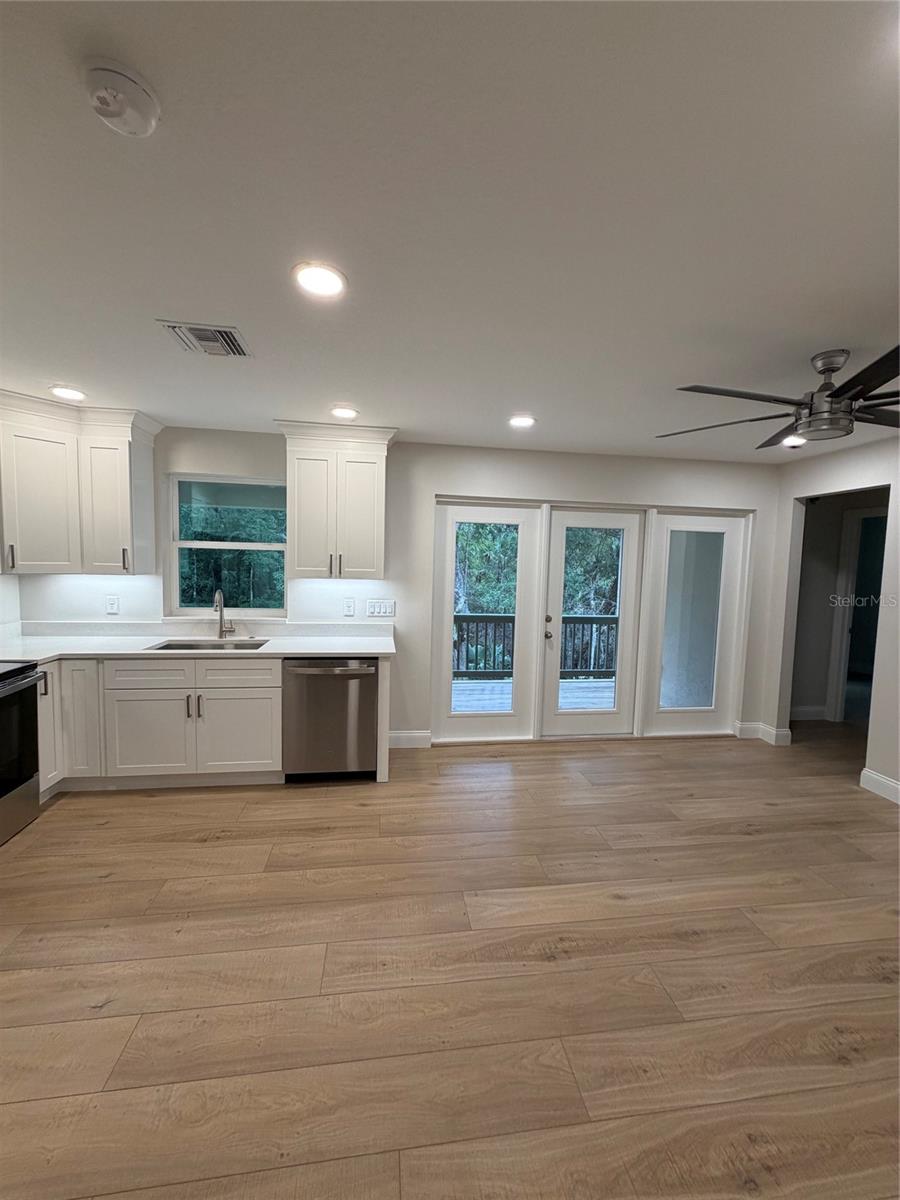 1784 LAKE HARNEY ROAD, Geneva, FL 32732
