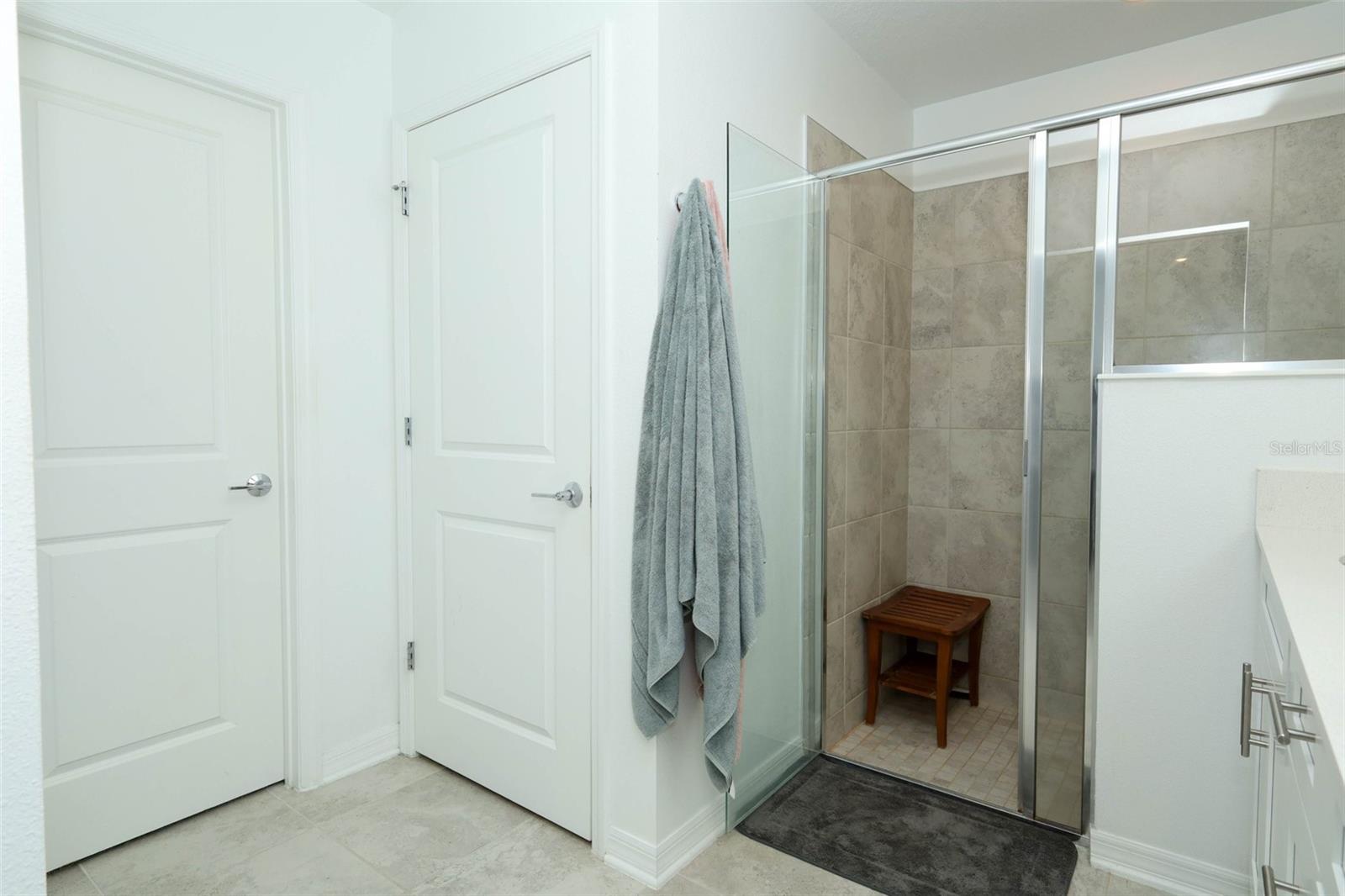5325 RED CORAL CIRCLE, Mount Dora, FL 32757