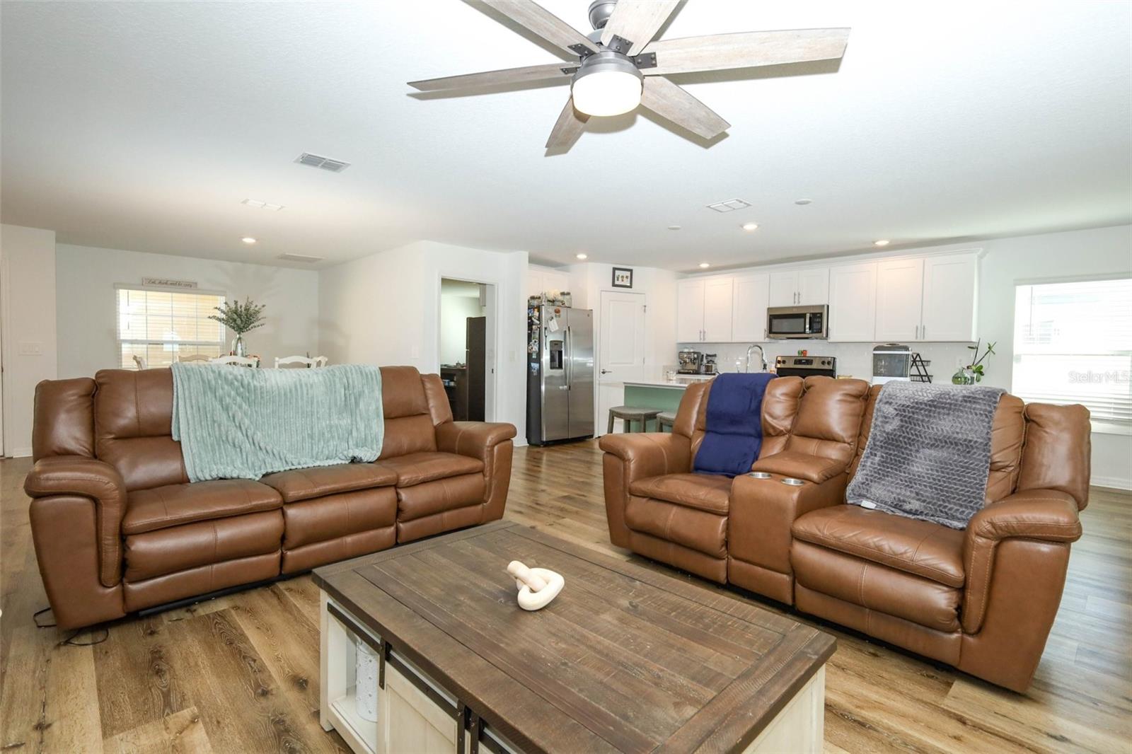 5325 RED CORAL CIRCLE, Mount Dora, FL 32757 5325 RED CORAL CIRCLE, Mount Dora, FL 32757