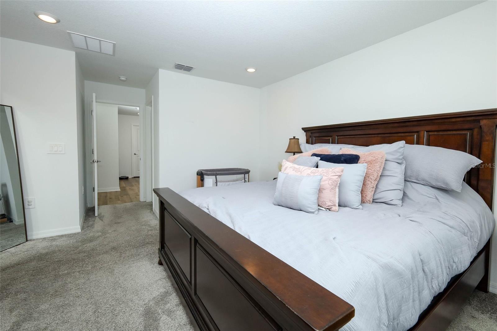 5325 RED CORAL CIRCLE, Mount Dora, FL 32757