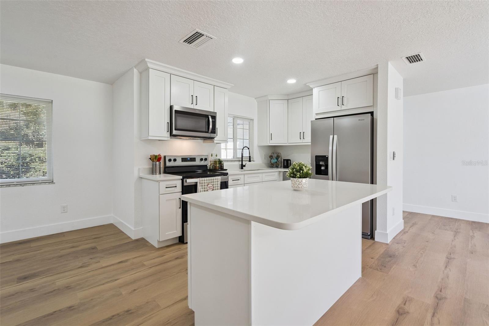 5665 E SHADY ACRES DRIVE, Inverness, FL 34453 5665 E SHADY ACRES DRIVE, Inverness, FL 34453