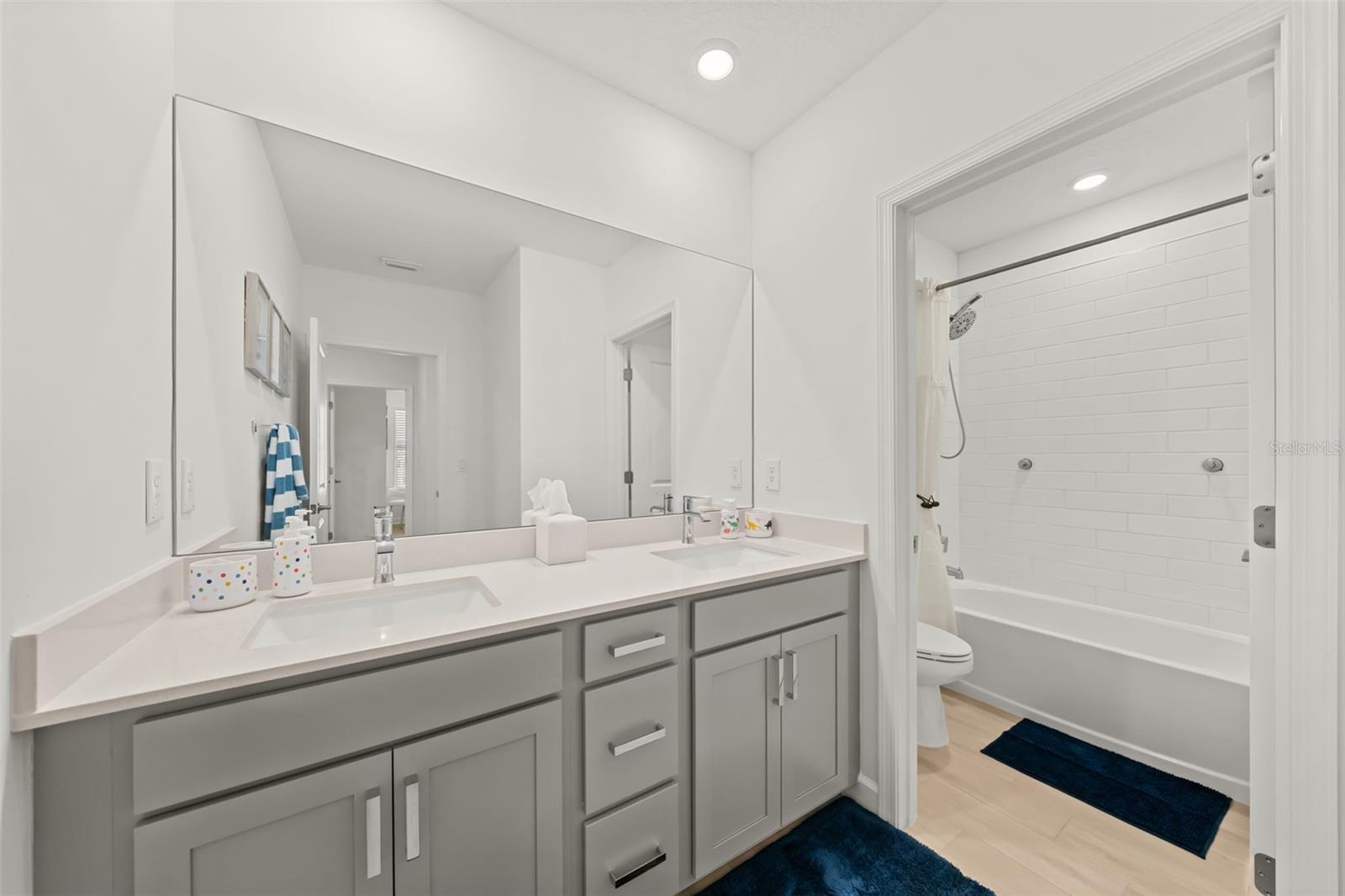 660 VERIDIAN CIRCLE NW, Palm Bay, FL 32907