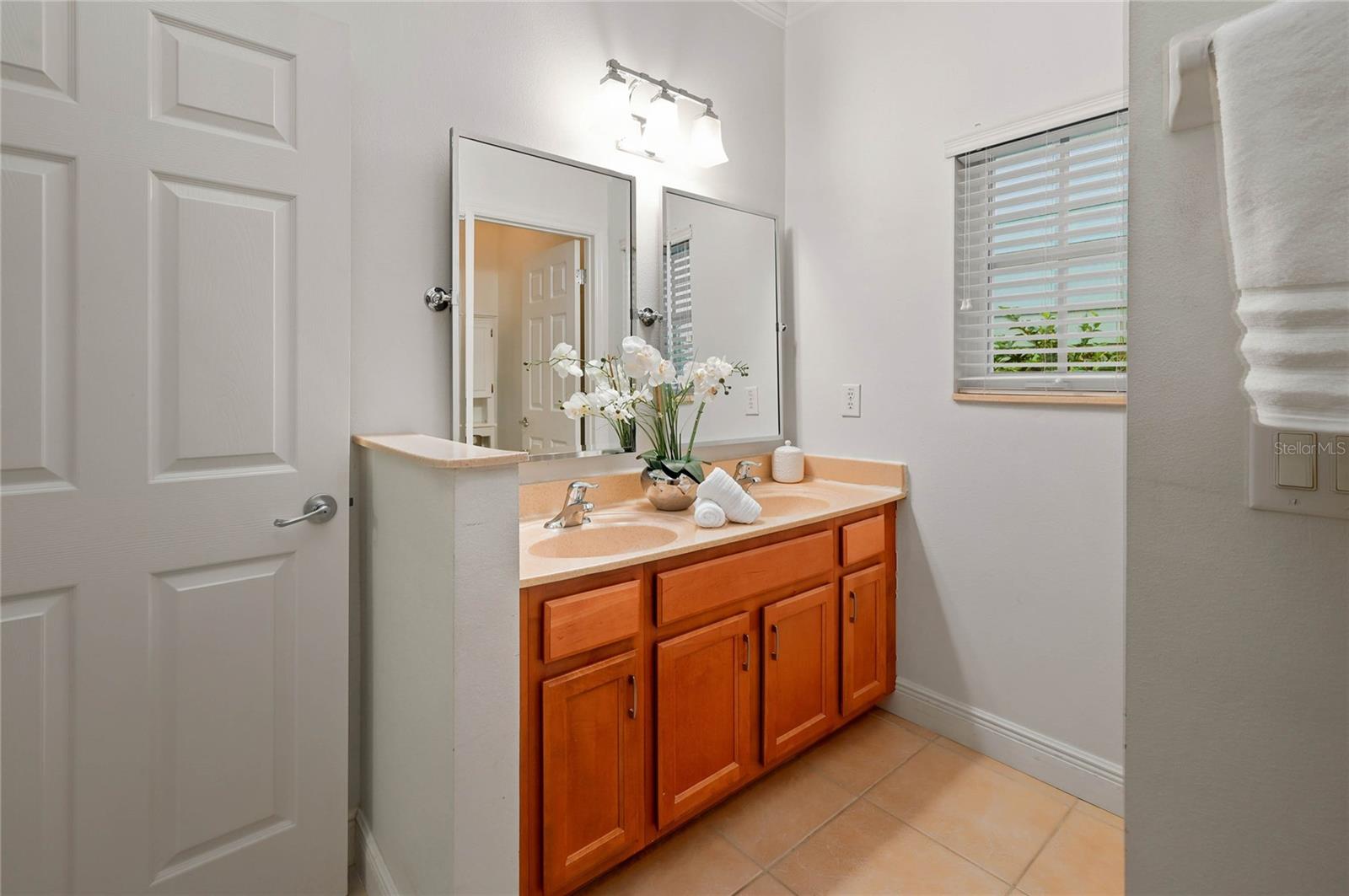 5326 CHATAS LANE, Orlando, FL 32814