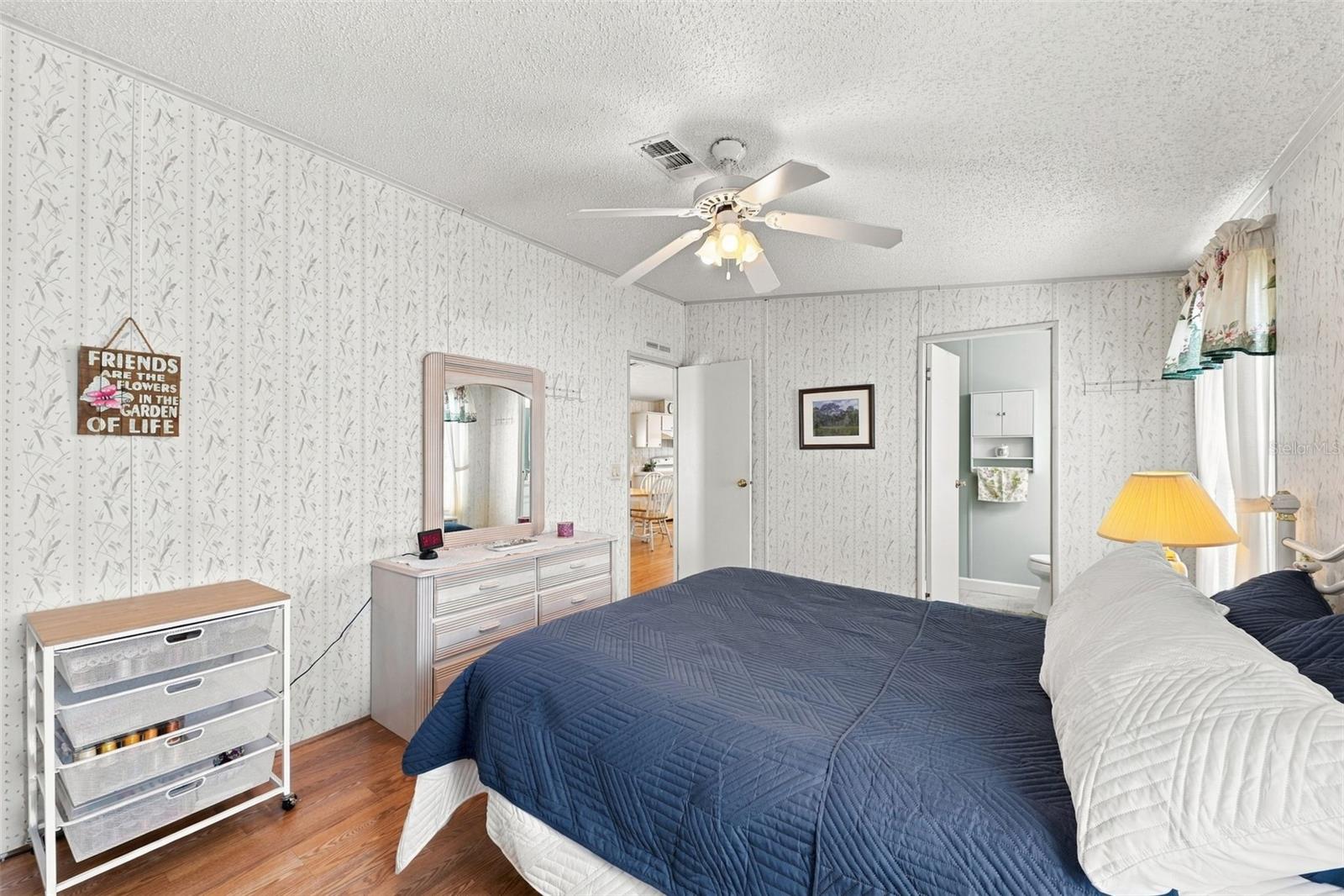 122 DOUGLAS PARK AVENUE, Davenport, FL 33897