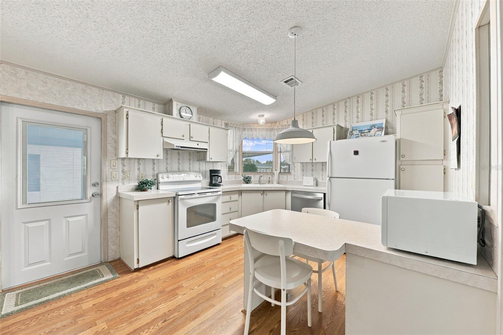 122 DOUGLAS PARK AVENUE, Davenport, FL 33897
