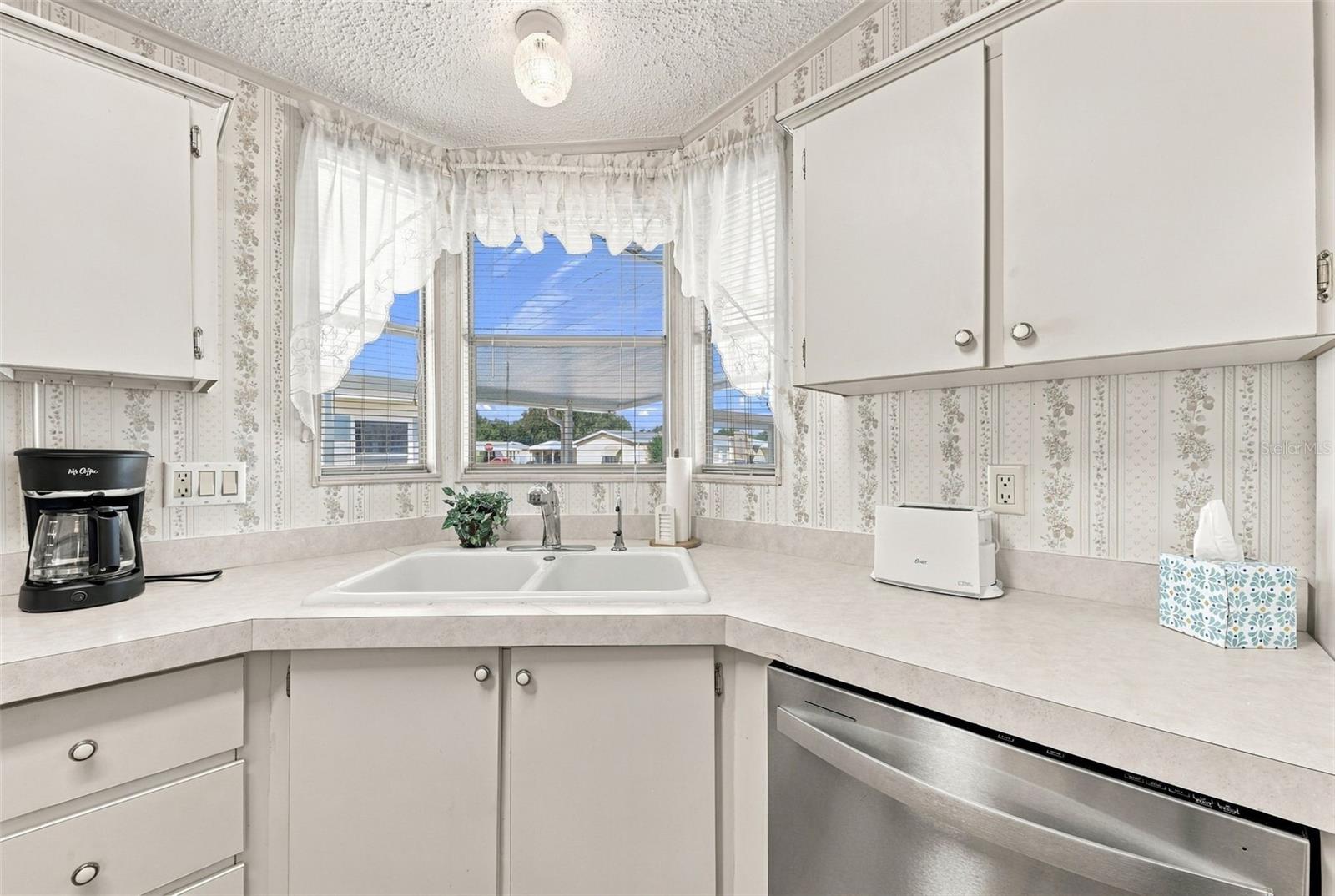 122 DOUGLAS PARK AVENUE, Davenport, FL 33897