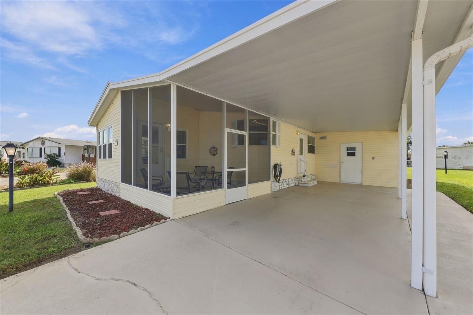 122 DOUGLAS PARK AVENUE, Davenport, FL 33897