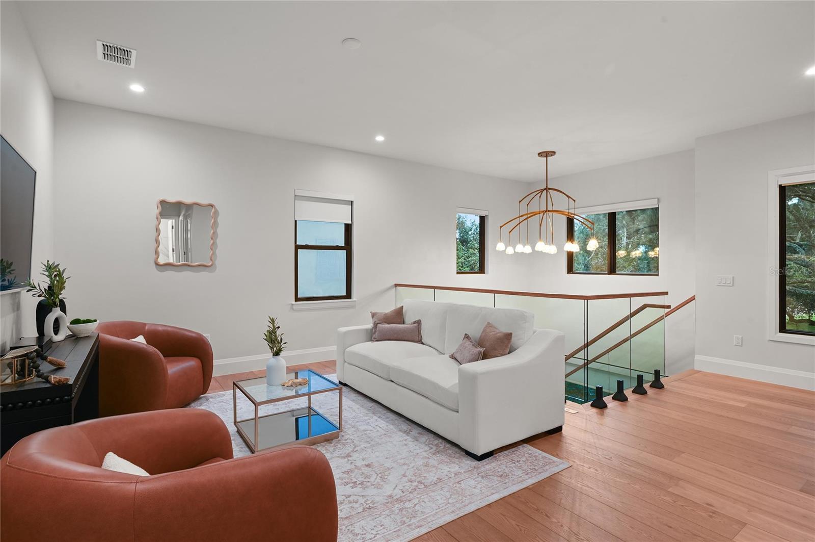 7 W NEW HAMPSHIRE STREET, Orlando, FL 32804