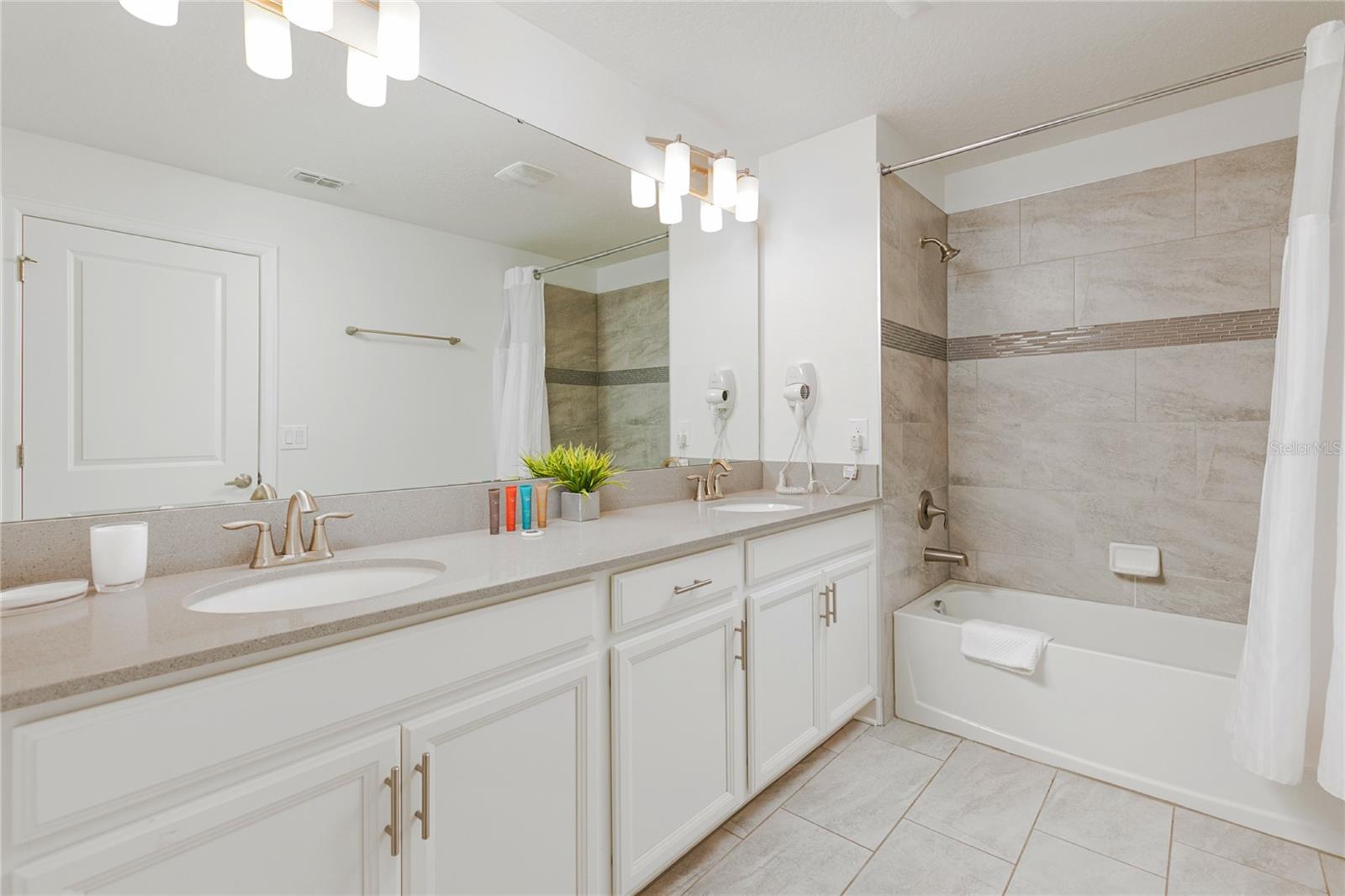 8961 STINGER DRIVE, Davenport, FL 33896
