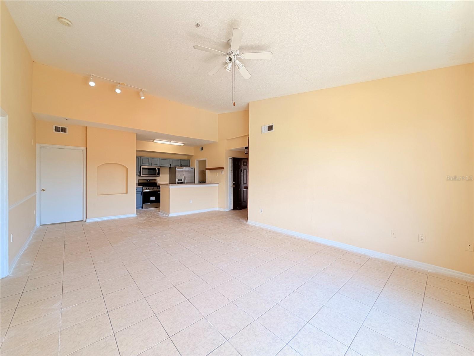 5500 METROWEST BOULEVARD, #14-308, Orlando, FL 32811 5500 METROWEST BOULEVARD, #14-308, Orlando, FL 32811