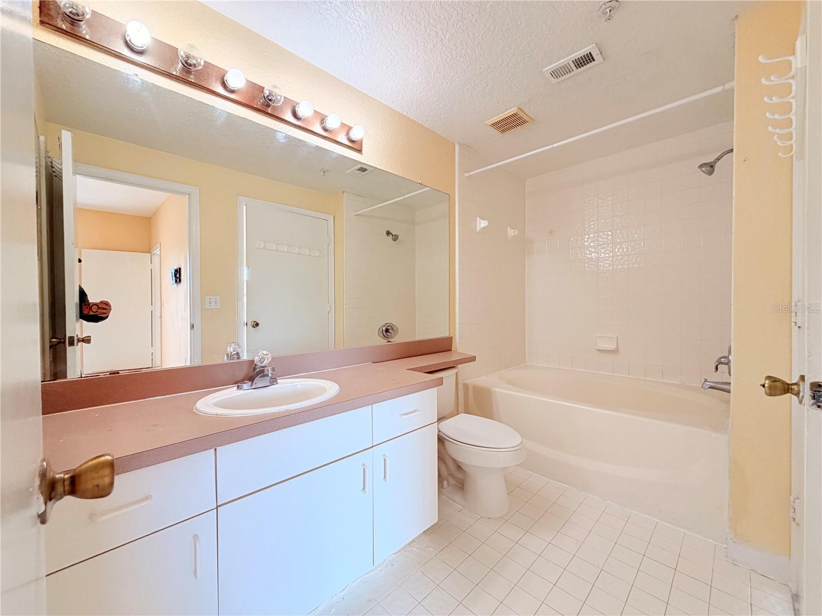 5500 METROWEST BOULEVARD, #14-308, Orlando, FL 32811