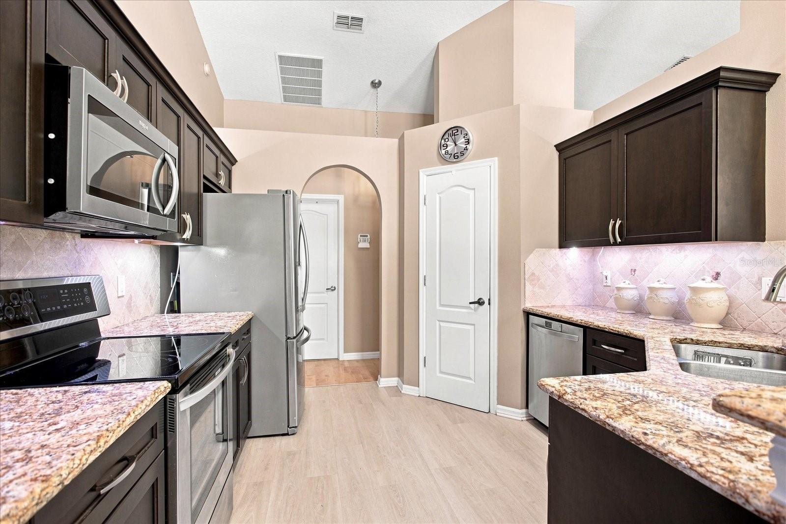 1660 SWEETWATER WEST CIRCLE, Apopka, FL 32712