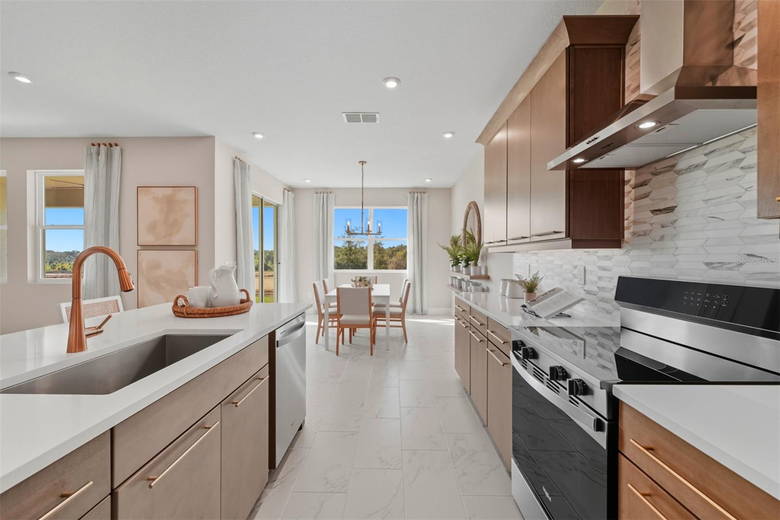Waterbrooke Dahlia Model Kitchen