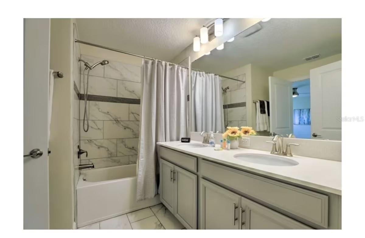 5017 WINDERMERE AVENUE, Kissimmee, FL 34746
